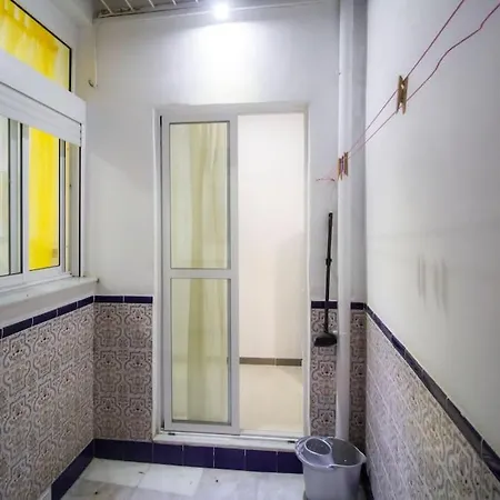 Renovated Ground In The Center. Wifi Apartment